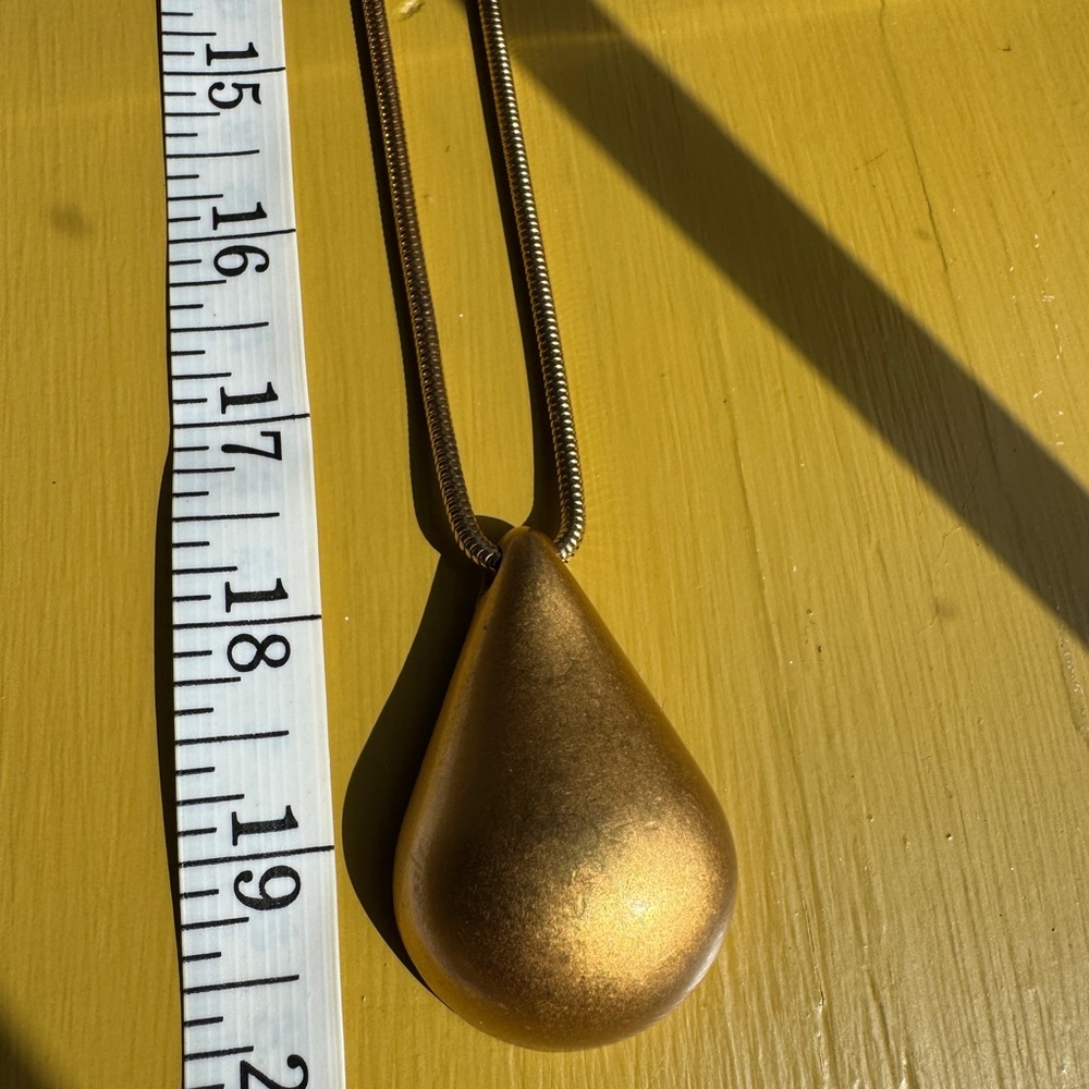 Vintage Monet Teardrop Pendant Necklace - Picture 7 of 8